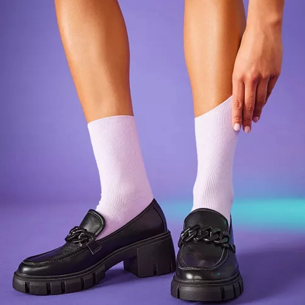 Madden Girl Black Chunky Y2K Penny Loafers w/ Chain Detail Preppy Goth